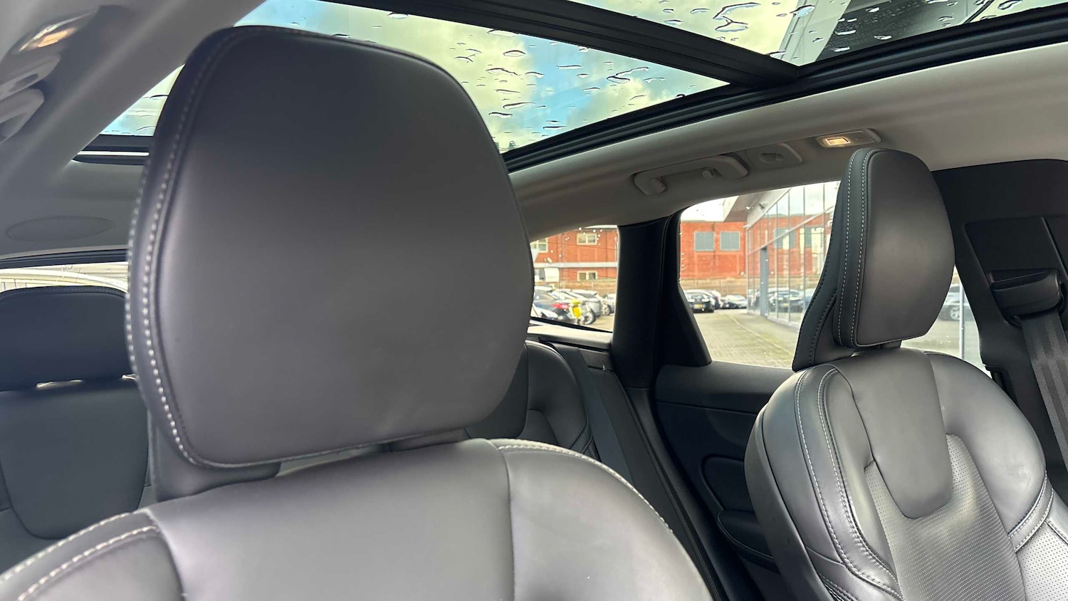 Used Volvo XC60 2022 for sale - 76636751: Photo 18