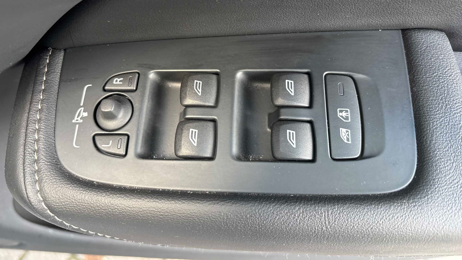 Used Volvo XC60 2022 for sale - 76636751: Photo 21