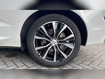 Used Volvo XC60 2022 for sale - 76636751: Photo