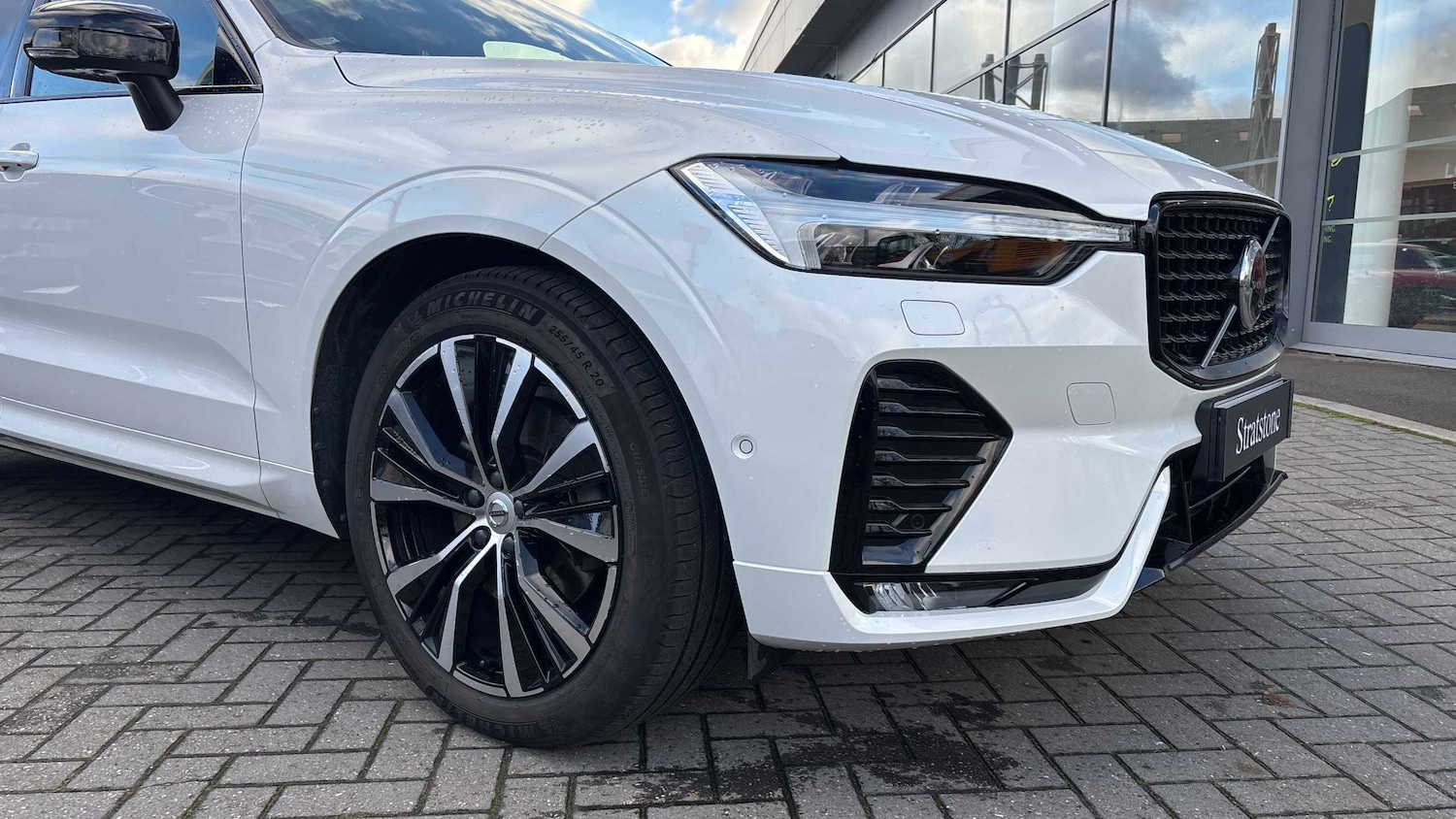 Used Volvo XC60 2022 for sale - 76636751: Photo 4