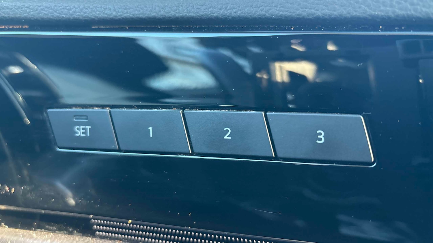 Used Volkswagen Touareg 2023 for sale - 77011132: Photo 22