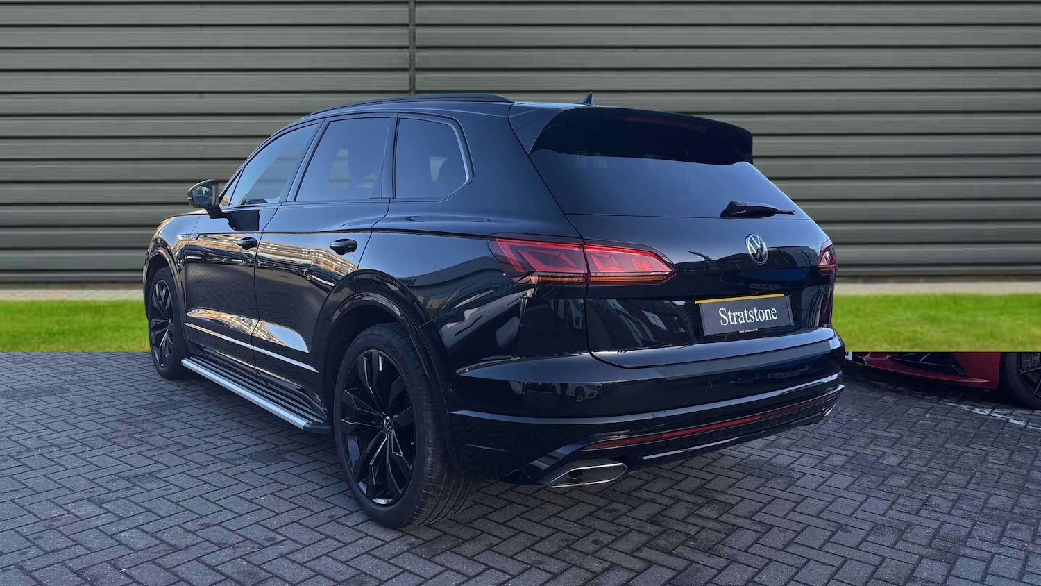 Used Volkswagen Touareg 2023 for sale - 77011132: Photo 3