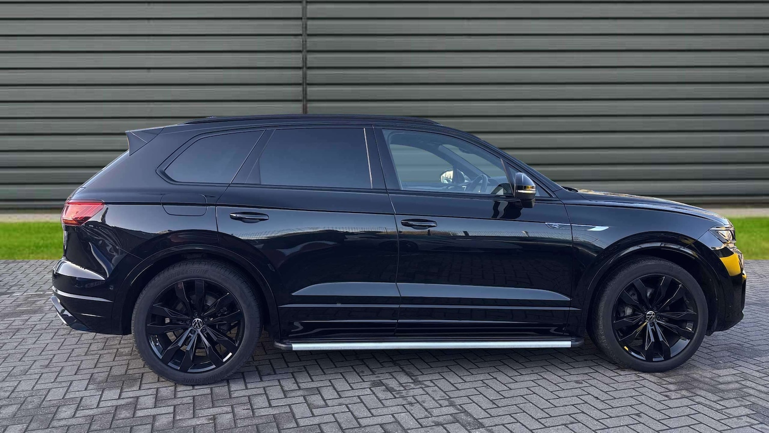 Used Volkswagen Touareg 2023 for sale - 77011132: Photo 4