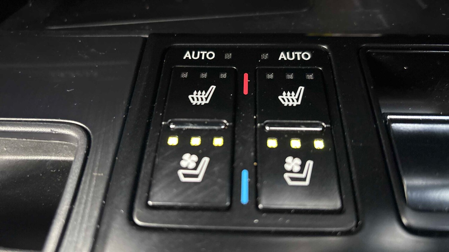 Used Lexus RX 2021 for sale - 76488166: Photo 32