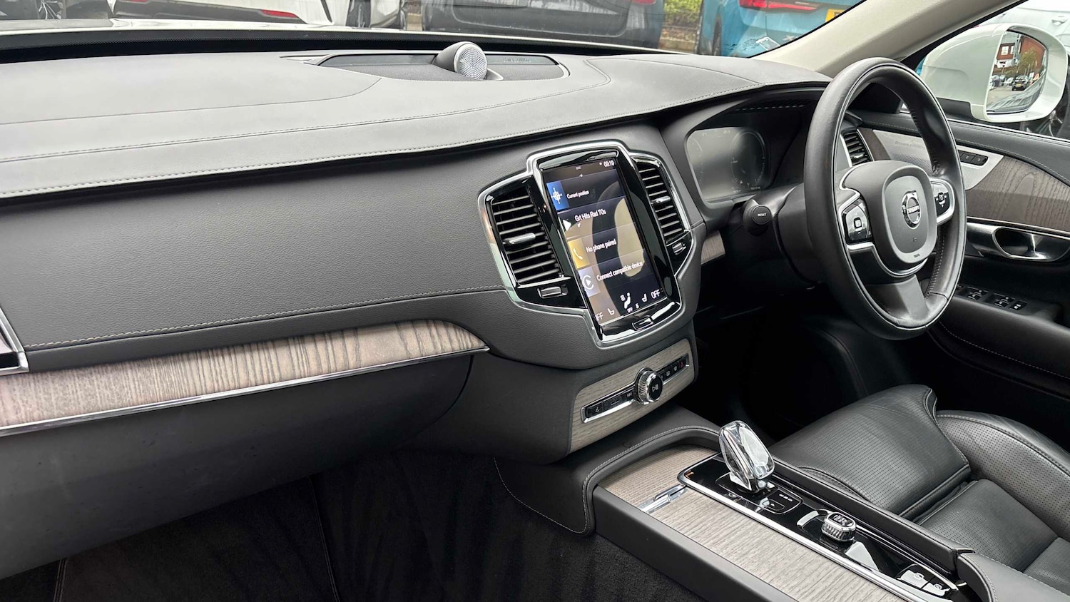 Used Volvo XC90 2021 for sale - 76553061: Photo 2