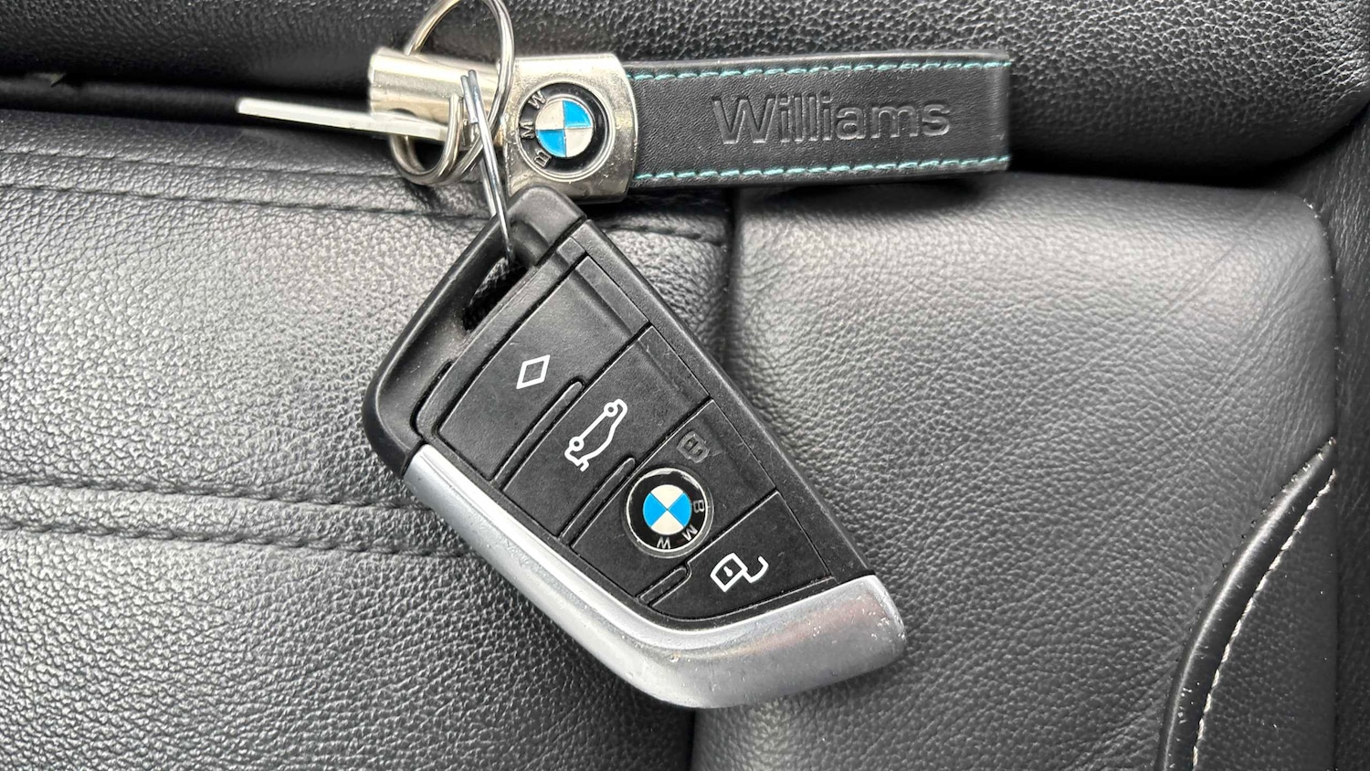 Used BMW 3 Series 2021 for sale - 76515533: Photo 28