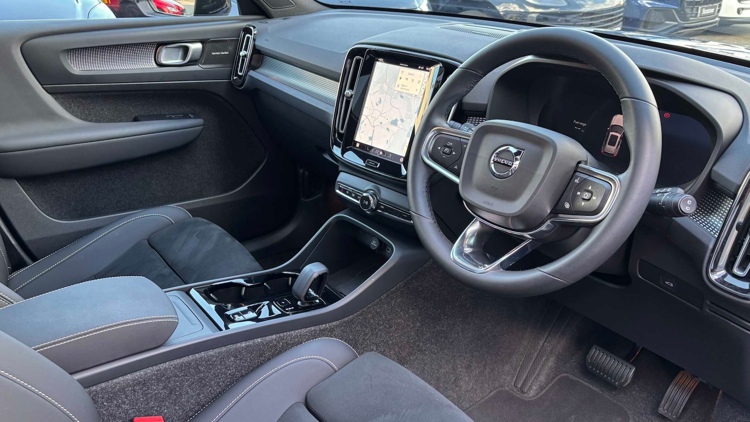 Used Volvo XC40 2025 for sale - 78089586: Photo 11