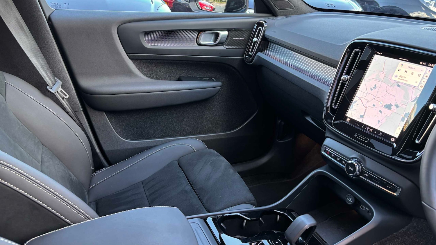 Used Volvo XC40 2025 for sale - 78089586: Photo 15