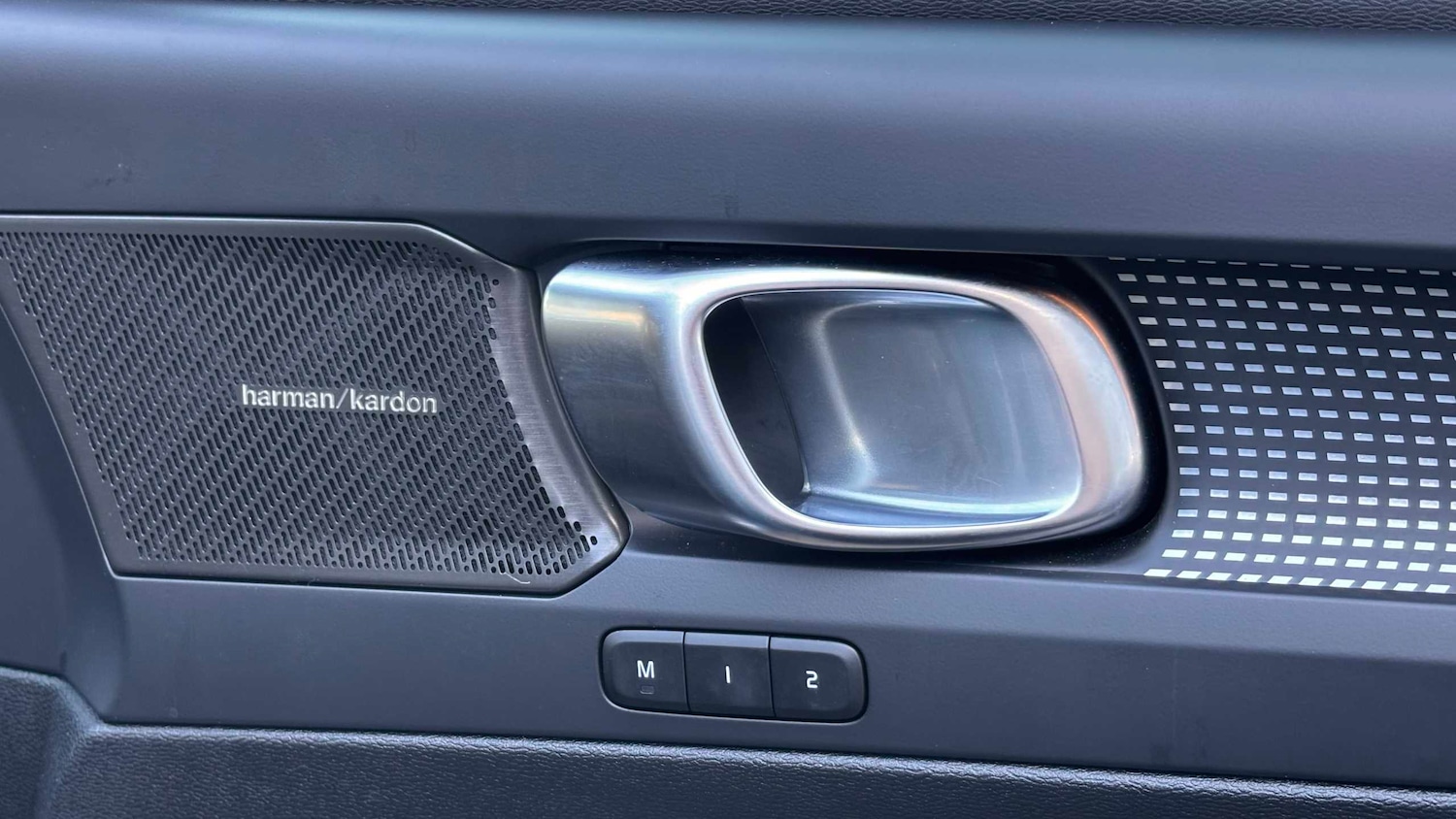 Used Volvo XC40 2025 for sale - 78089586: Photo 25