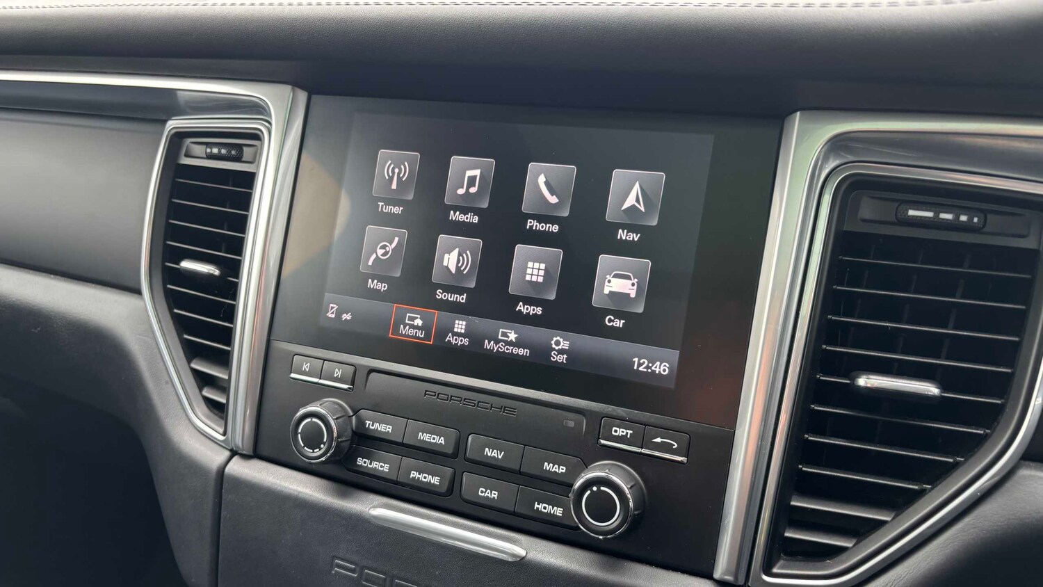 Used Porsche Macan 2017 for sale - 77913592: Photo 21