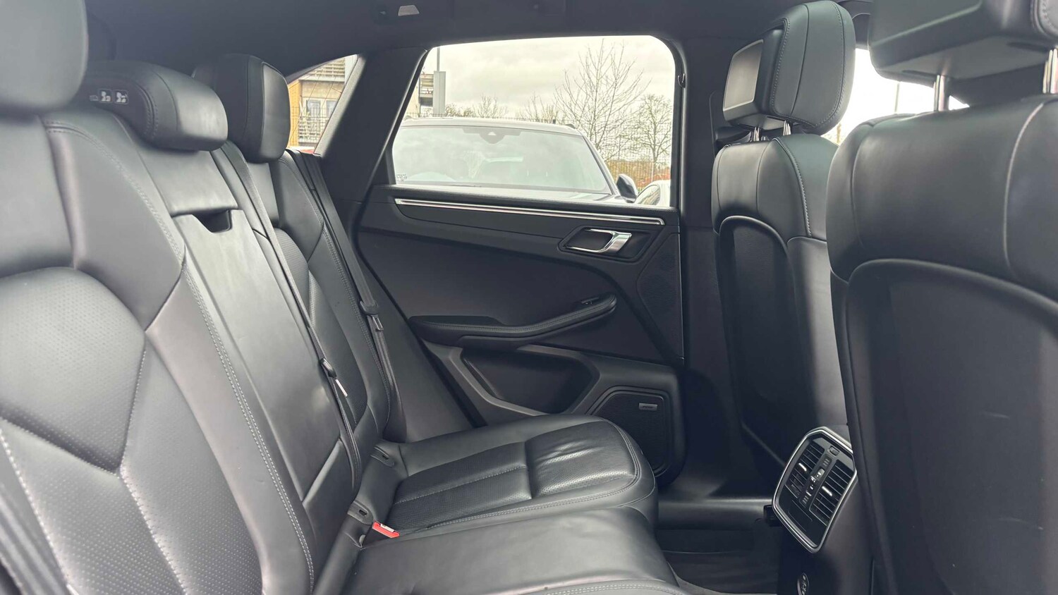 Used Porsche Macan 2017 for sale - 77913592: Photo 22