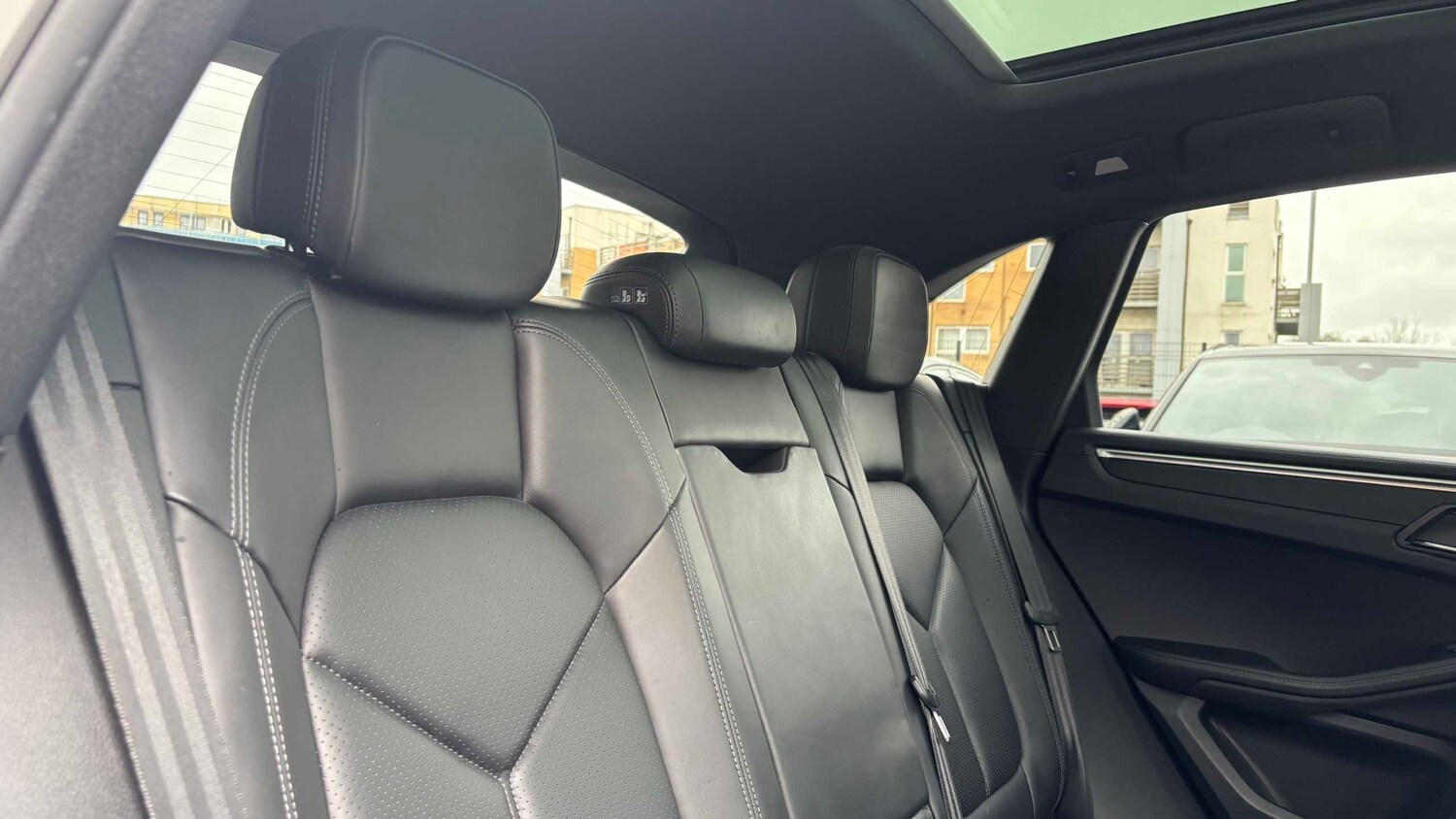 Used Porsche Macan 2017 for sale - 77913592: Photo 23