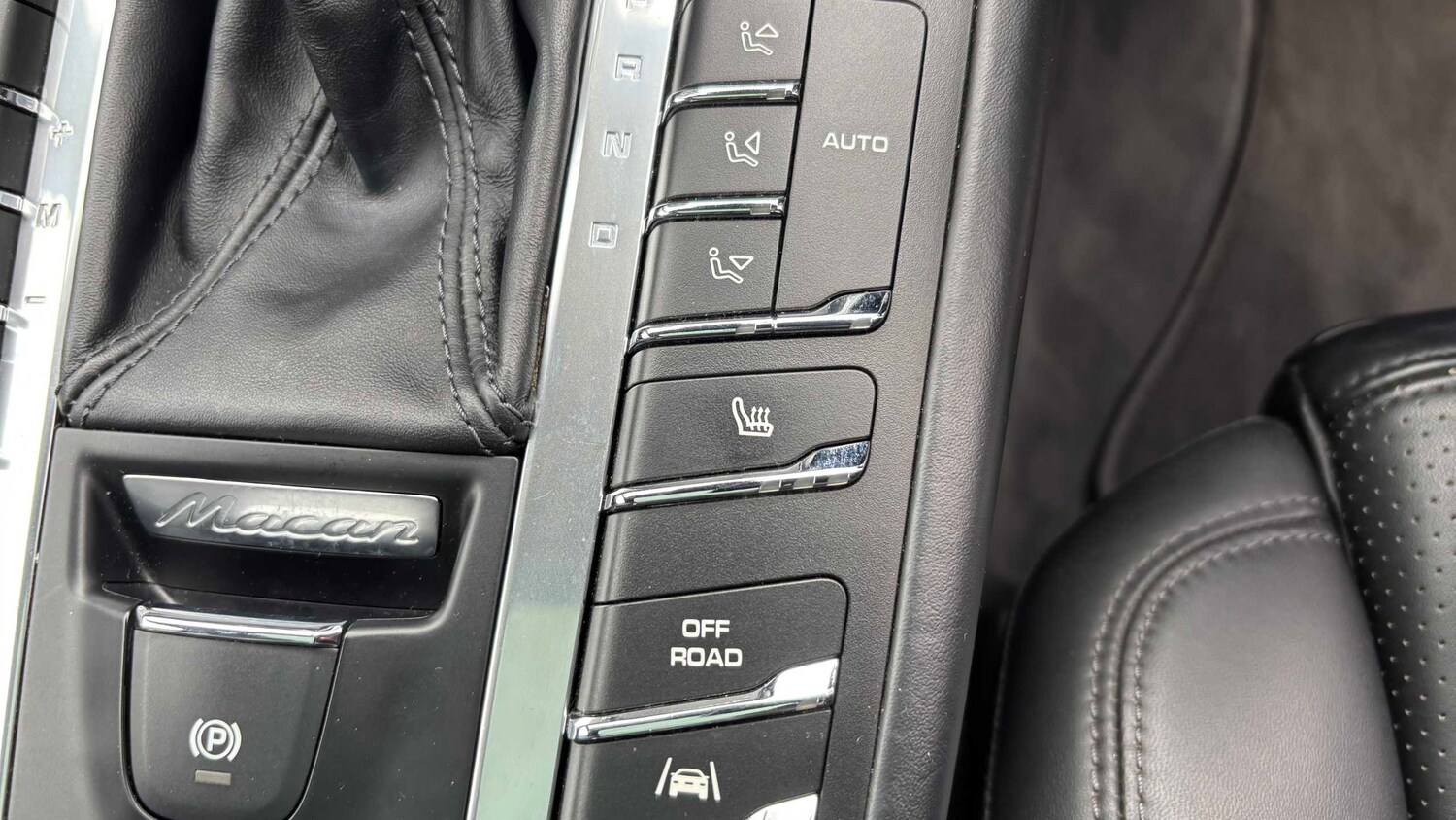 Used Porsche Macan 2017 for sale - 77913592: Photo 25