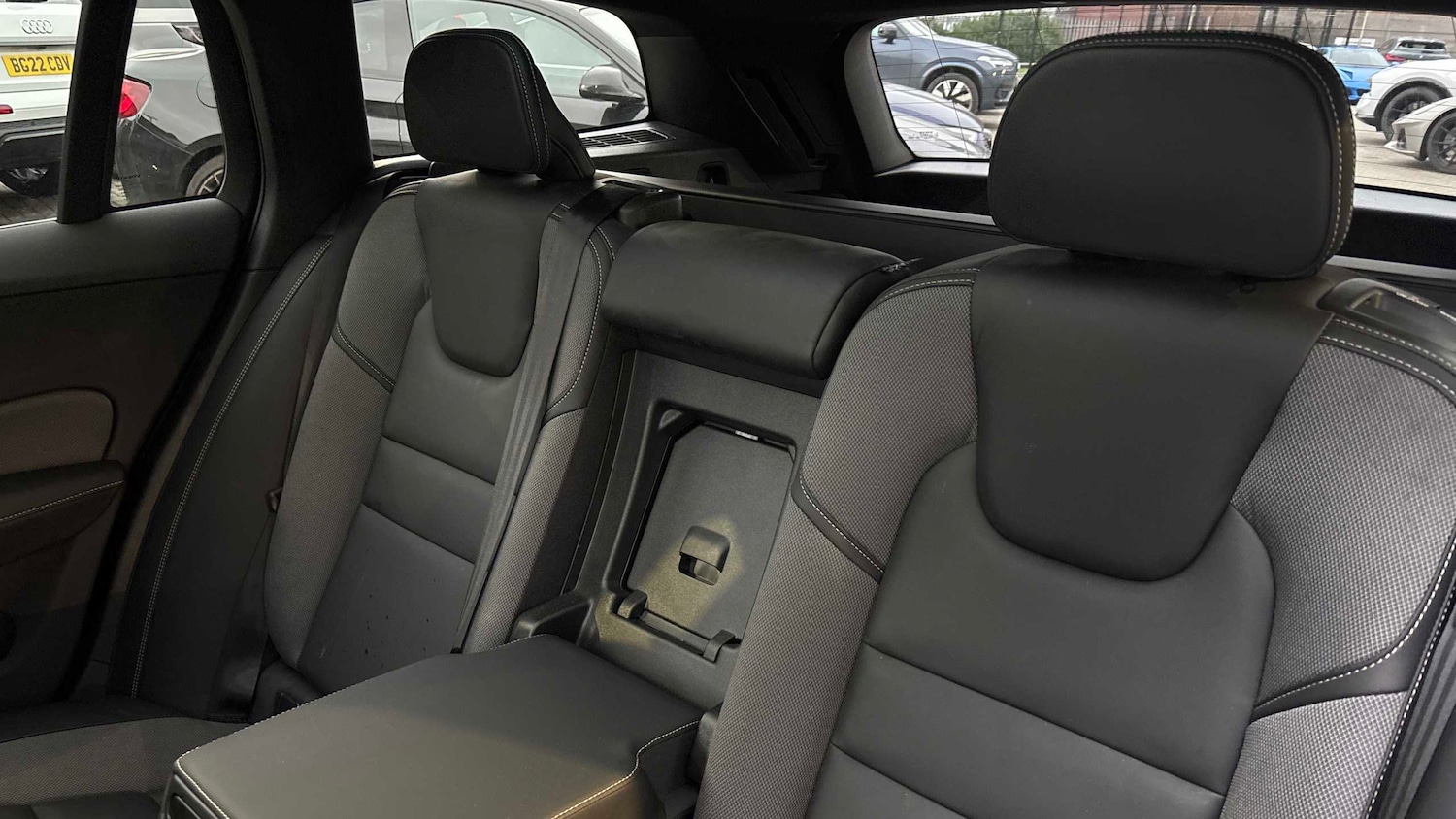 Used Volvo V60 2023 for sale - 77308436: Photo 13