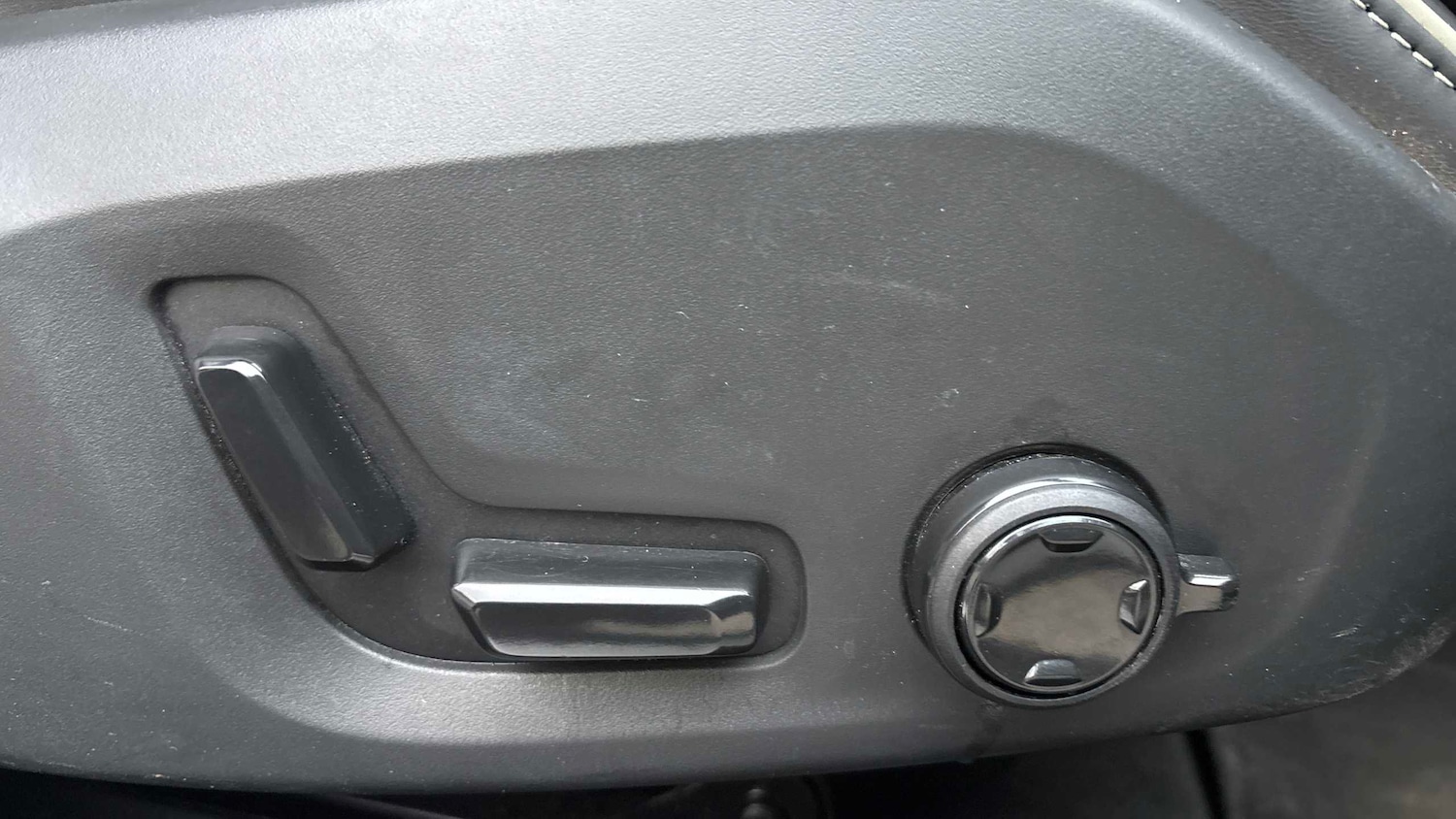 Used Volvo V60 2023 for sale - 77308436: Photo 17