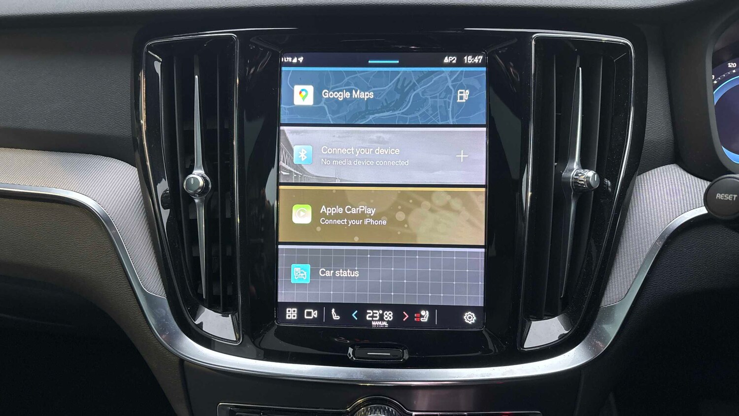 Used Volvo V60 2023 for sale - 77308436: Photo 27