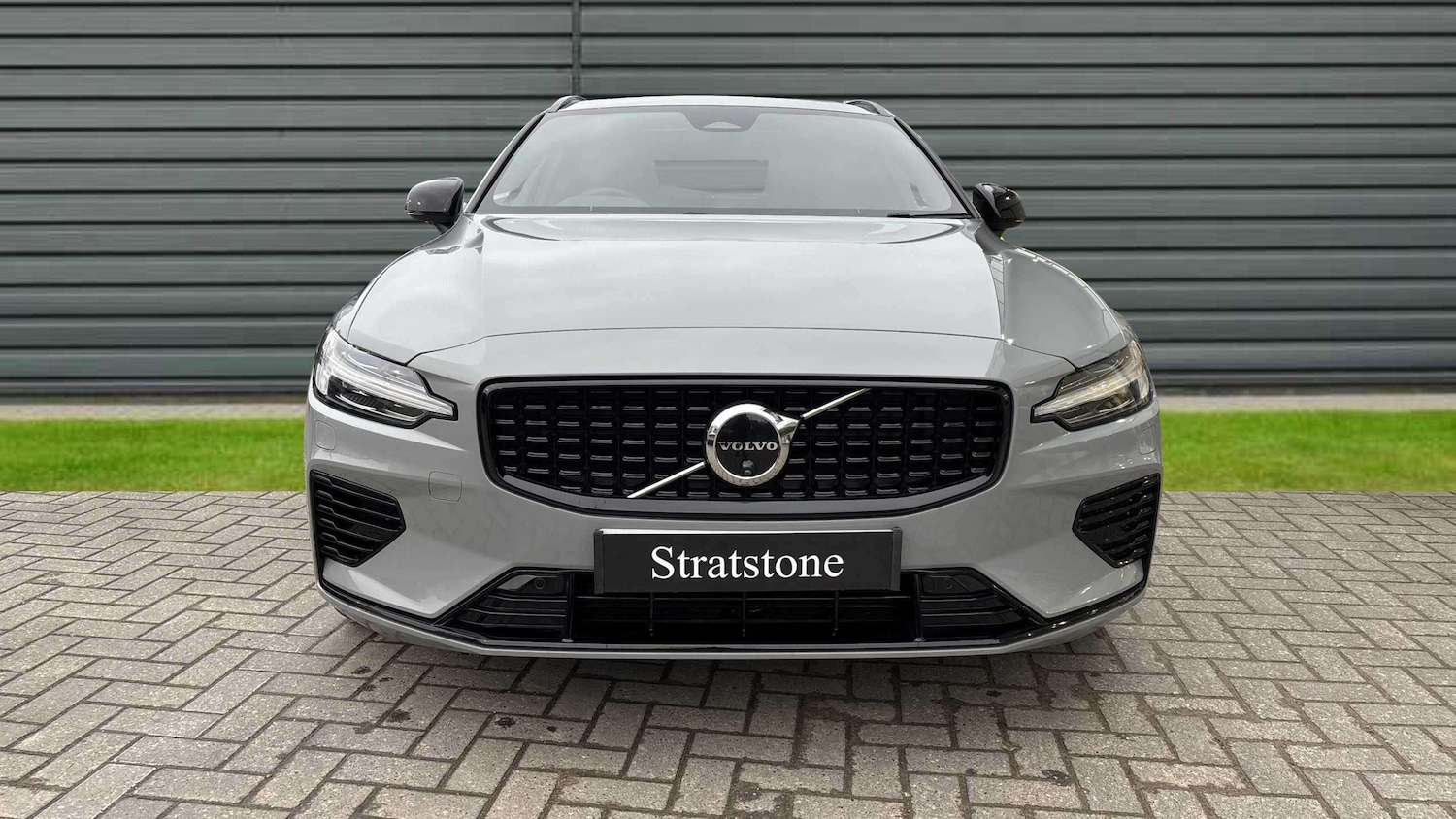 Used Volvo V60 2023 for sale - 77308436: Photo 6