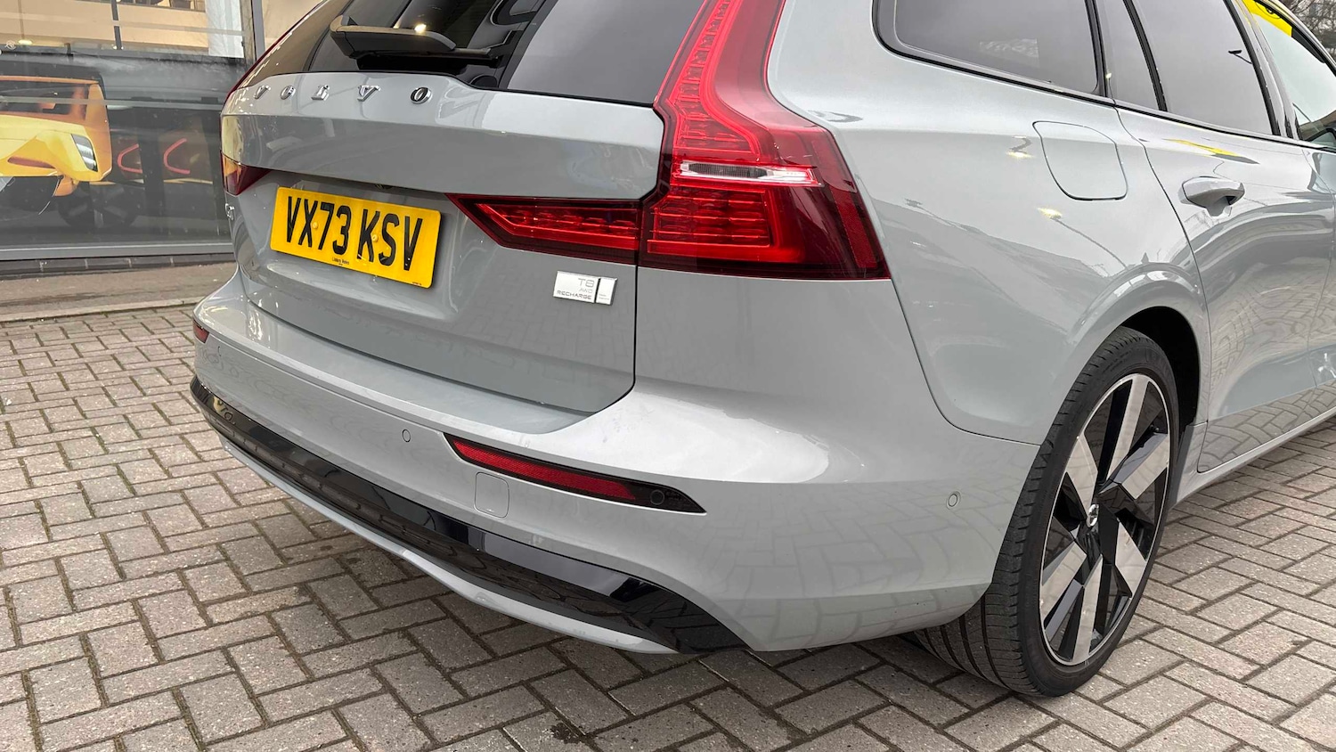 Used Volvo V60 2023 for sale - 77308436: Photo 8