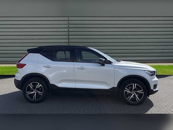 Used Volvo XC40 2020 for sale - 75156406: Photo