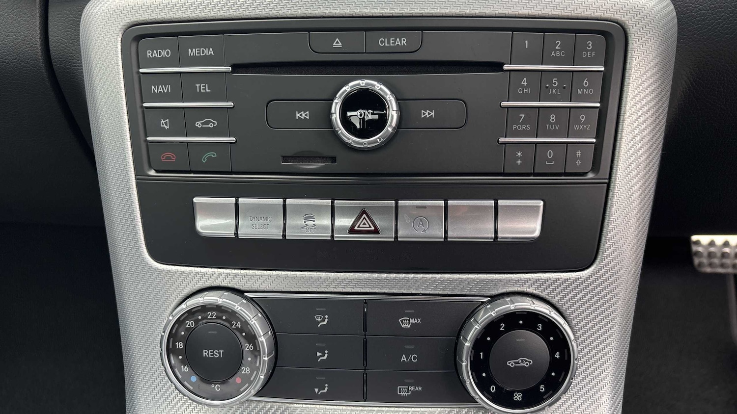 Used Mercedes-Benz SLC 2017 for sale - 76218446: Photo 24