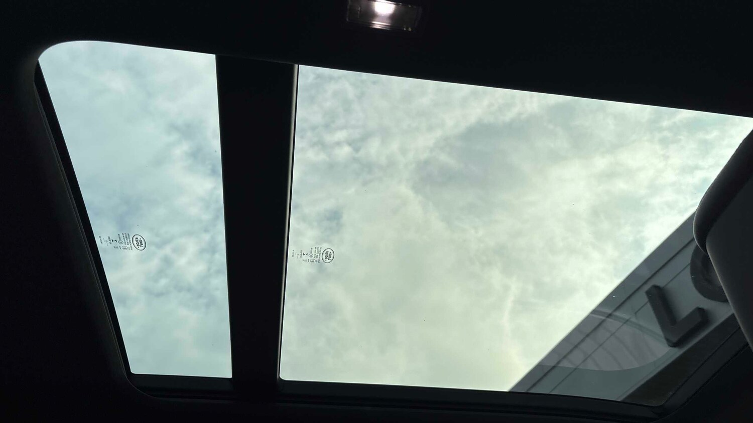 Used Land Rover Defender 2021 for sale - 77686636: Photo 23