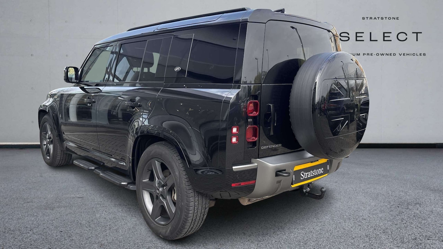 Used Land Rover Defender 2021 for sale - 77686636: Photo 3