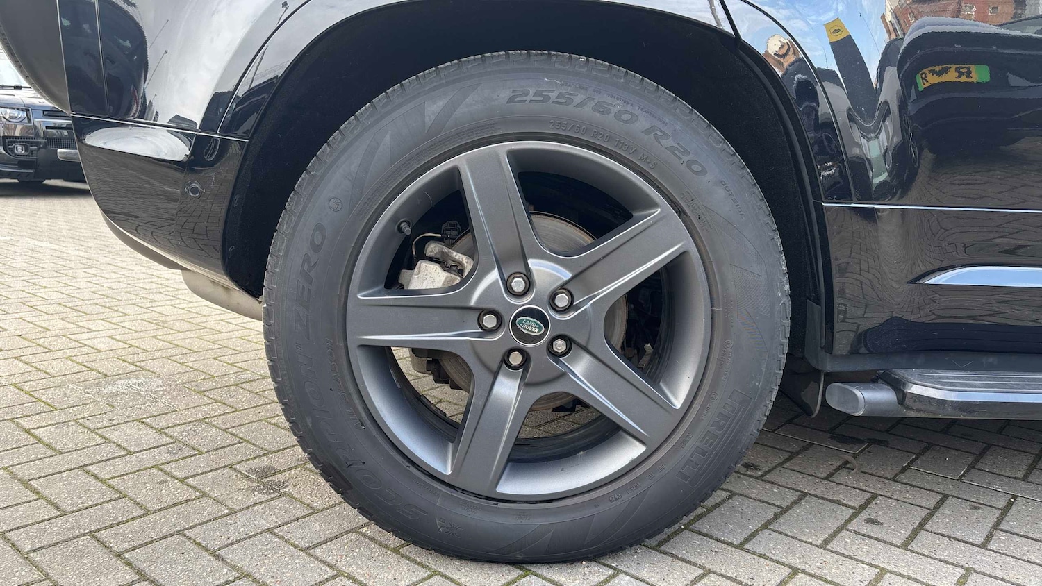 Used Land Rover Defender 2021 for sale - 77686636: Photo 5