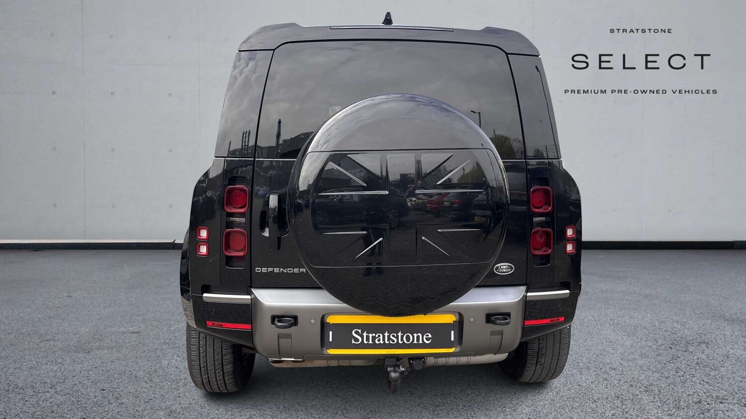 Used Land Rover Defender 2021 for sale - 77686636: Photo 8