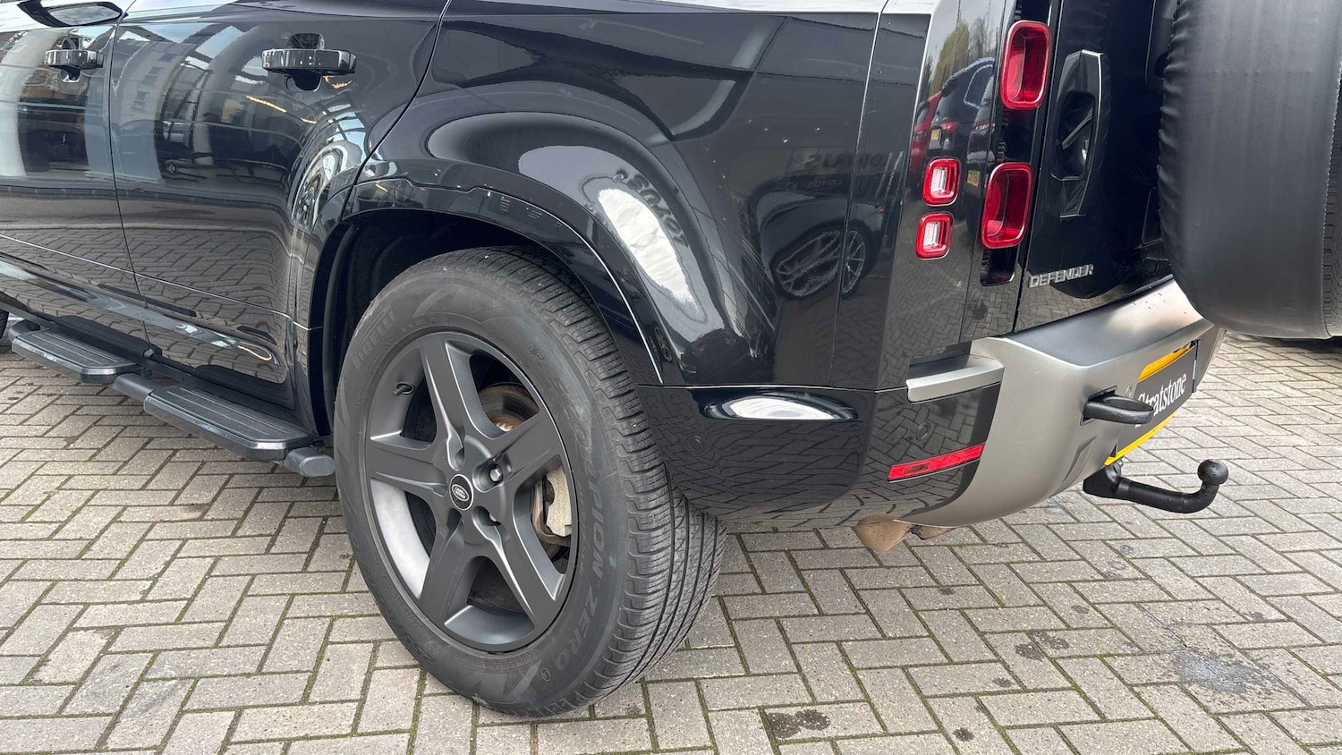 Used Land Rover Defender 2021 for sale - 77686636: Photo 9