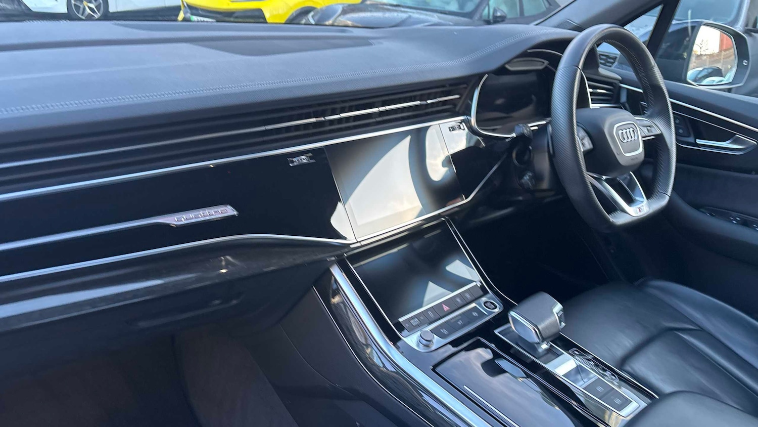 Used Audi Q7 2023 for sale - 76916189: Photo 2