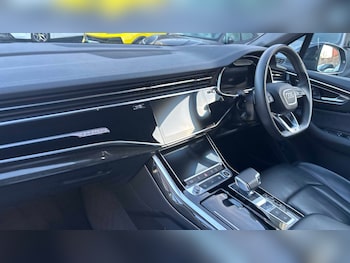 Used Audi Q7 2023 for sale - 76916189: Photo