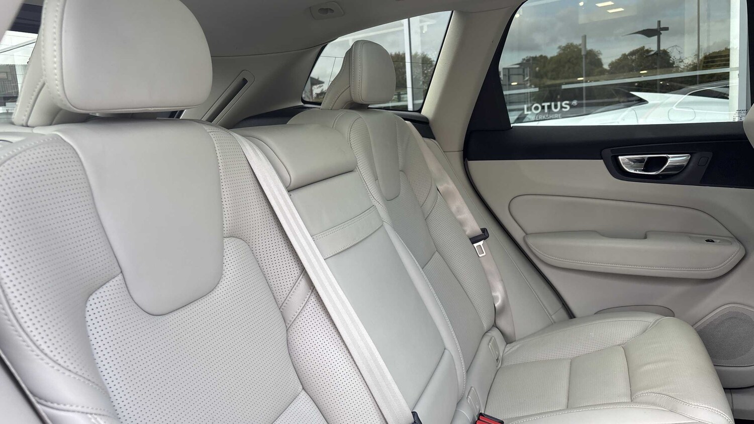 Used Volvo XC60 2020 for sale - 76141858: Photo 31