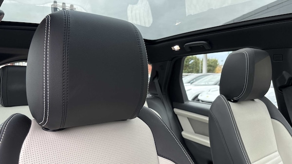 Used Land Rover Discovery Sport 2023 for sale - 76262527: Photo 18