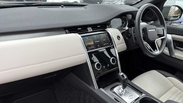 Used Land Rover Discovery Sport 2023 for sale - 76262527: Photo 2