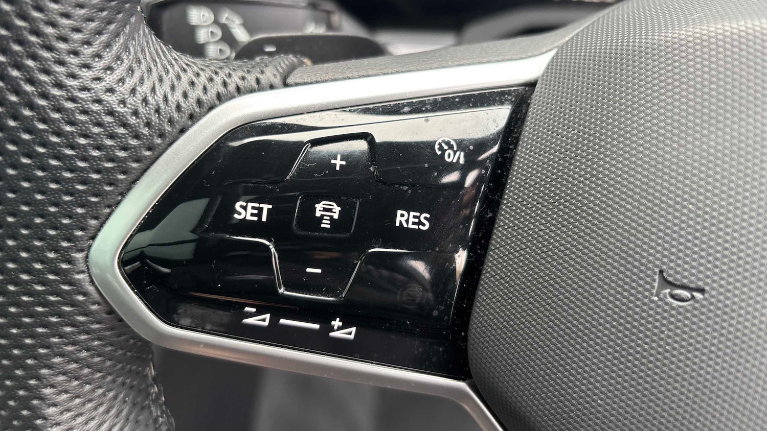 Used Volkswagen Touareg 2023 for sale - 76435784: Photo 25