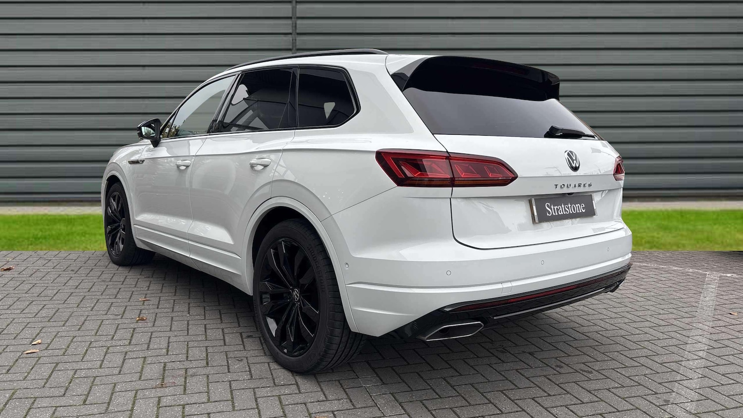 Used Volkswagen Touareg 2023 for sale - 76435784: Photo 3