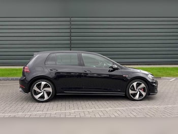 Used Volkswagen Golf 2019 for sale - 75637660: Photo