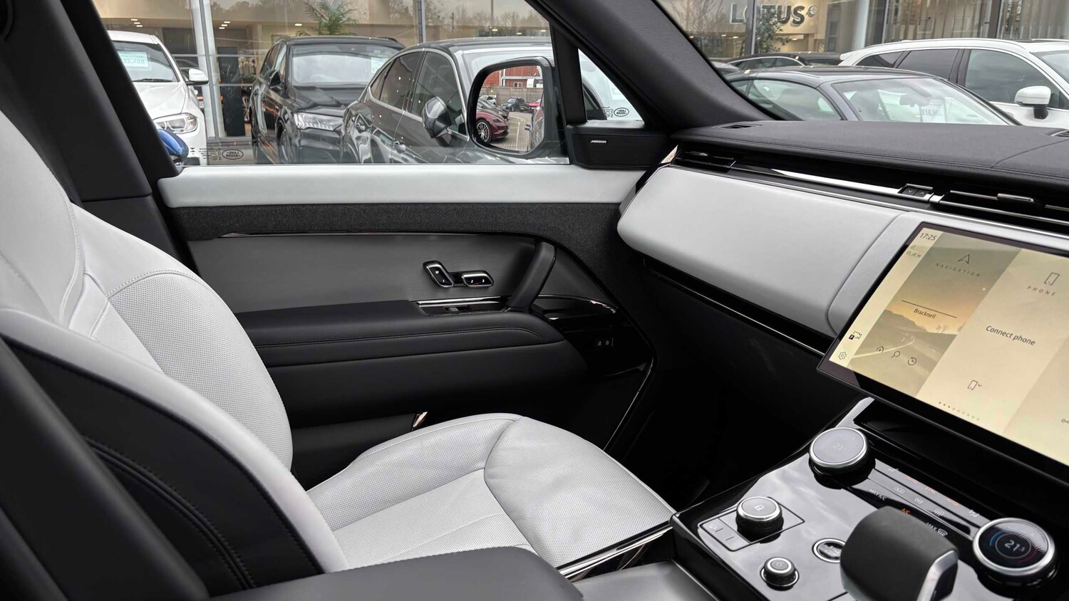 Used Land Rover Range Rover Sport 2023 for sale - 78118802: Photo 15