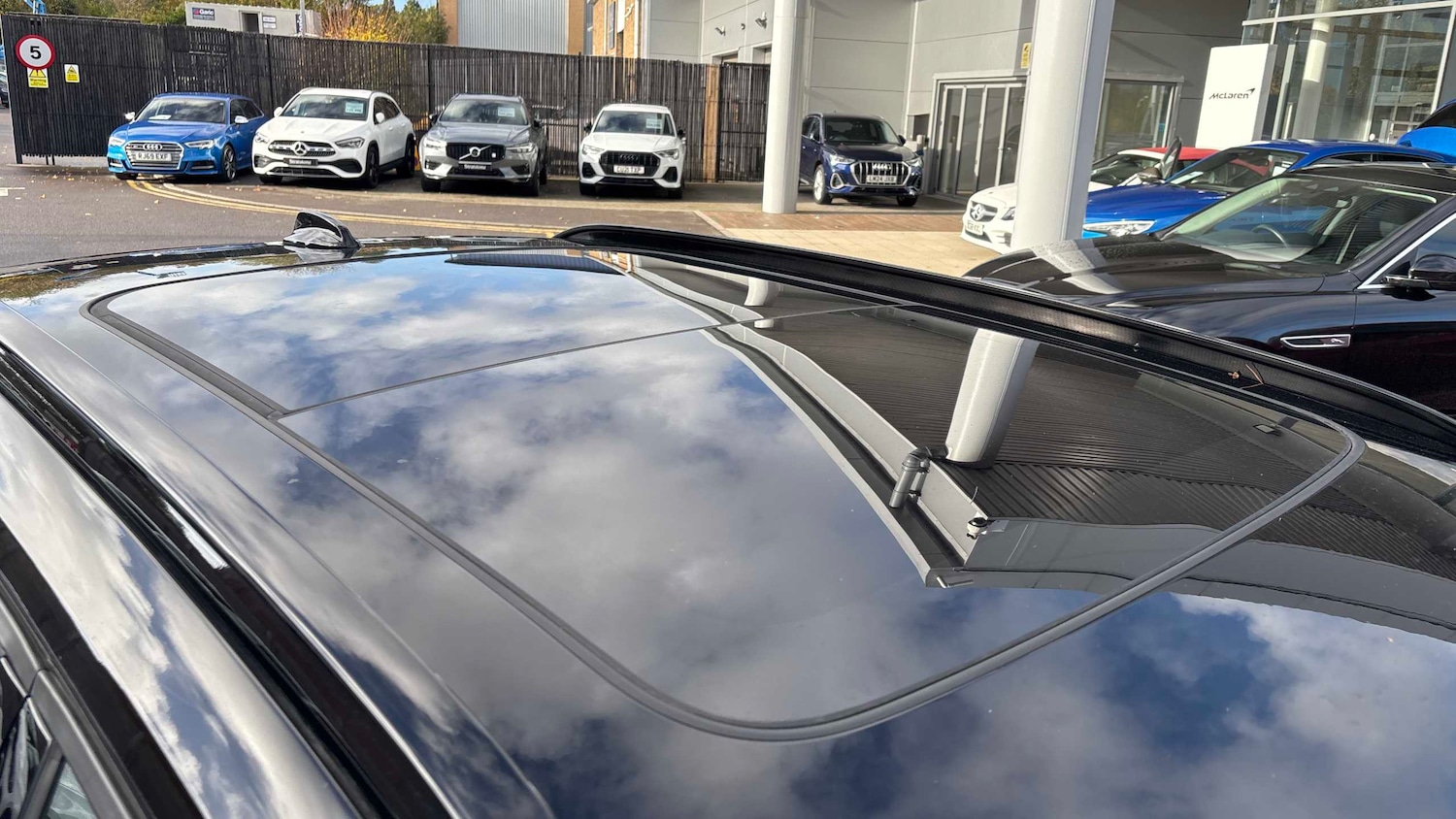 Used Volvo XC40 2021 for sale - 76442421: Photo 12