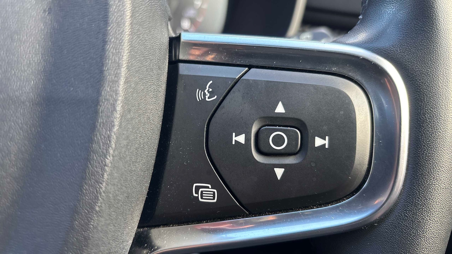 Used Volvo XC40 2021 for sale - 76442421: Photo 29