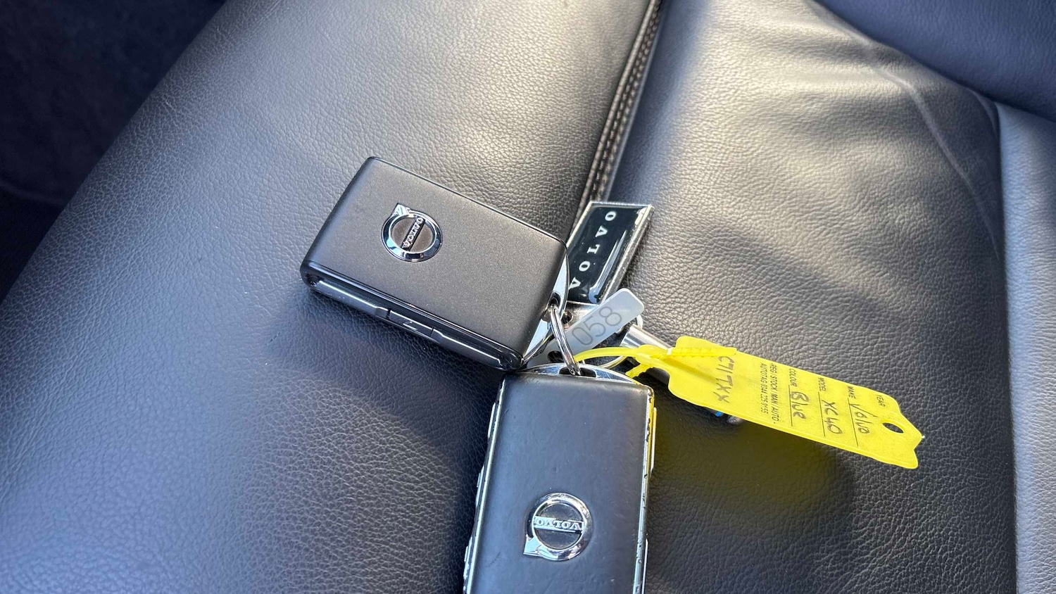 Used Volvo XC40 2021 for sale - 76442421: Photo 32