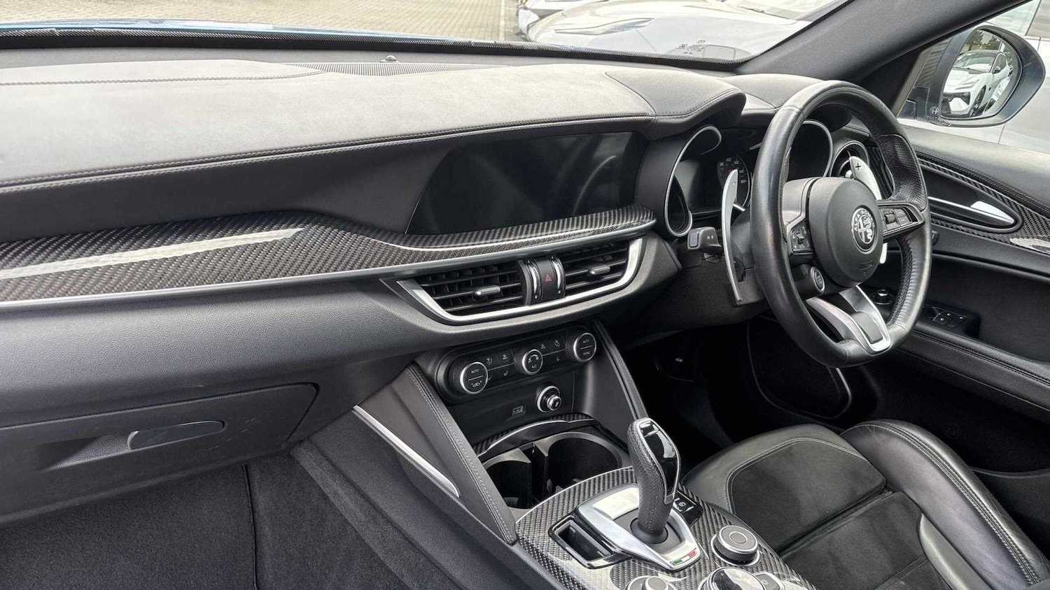Used Alfa Romeo Stelvio 2021 for sale - 76034820: Photo 2