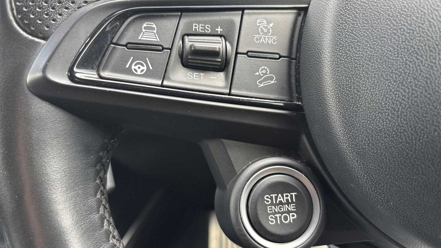 Used Alfa Romeo Stelvio 2021 for sale - 76034820: Photo 25