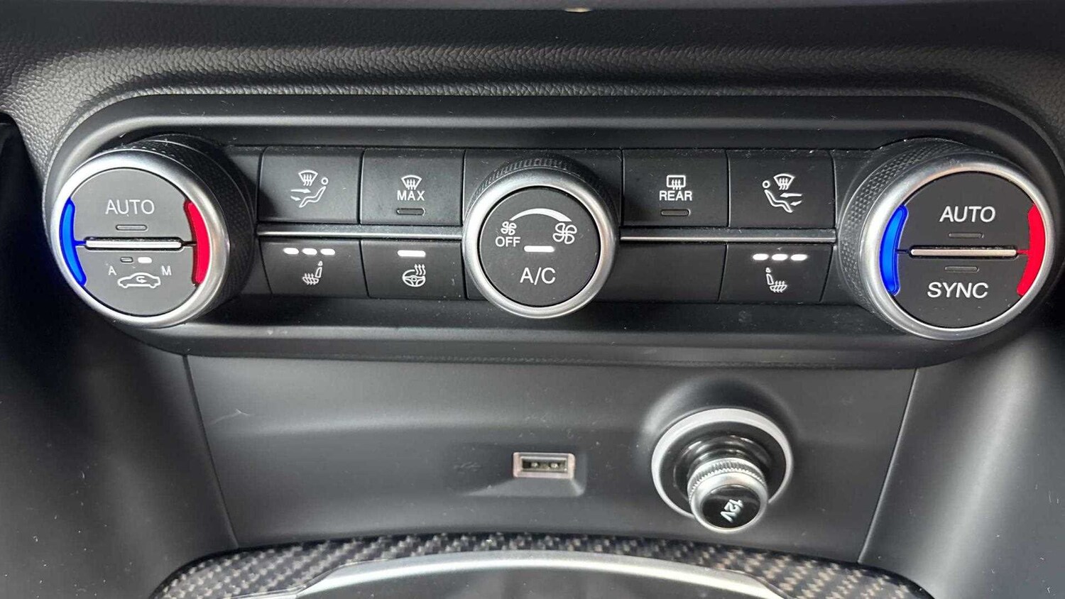 Used Alfa Romeo Stelvio 2021 for sale - 76034820: Photo 31