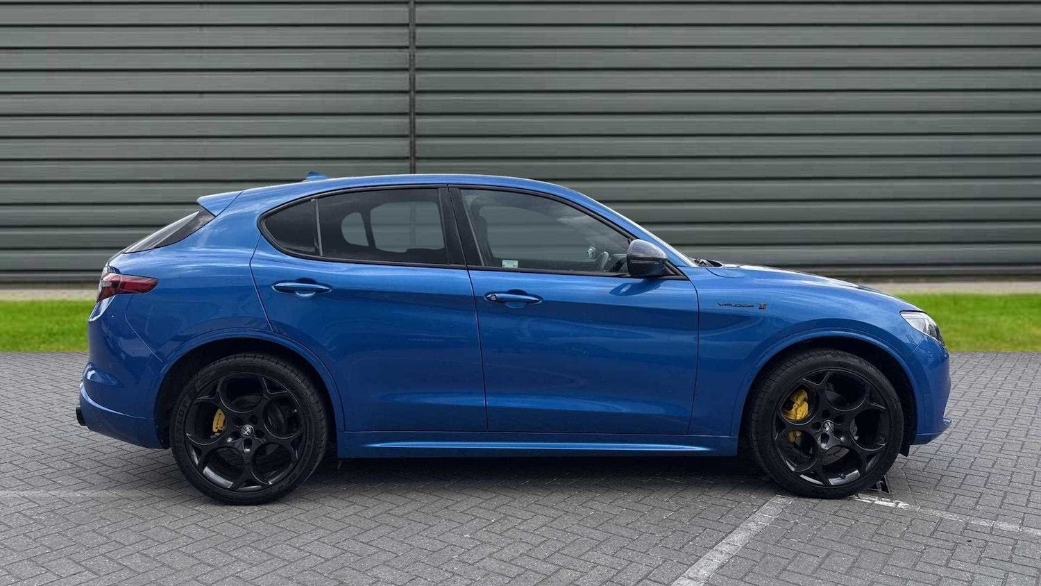 Used Alfa Romeo Stelvio 2021 for sale - 76034820: Photo 4