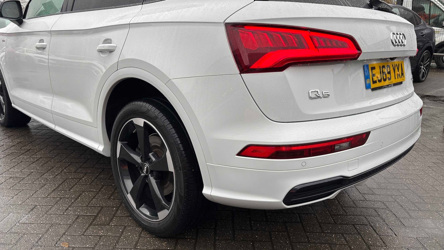 Used Audi Q5 2020 for sale - 76774087: Photo 11