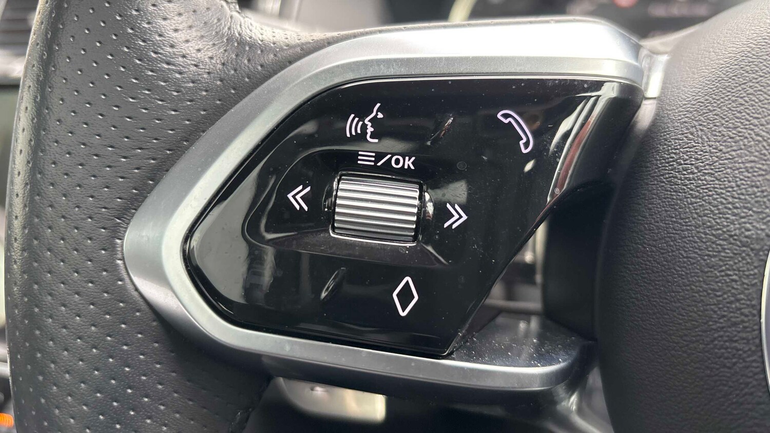 Used Jaguar E-Pace 2023 for sale - 77615514: Photo 24