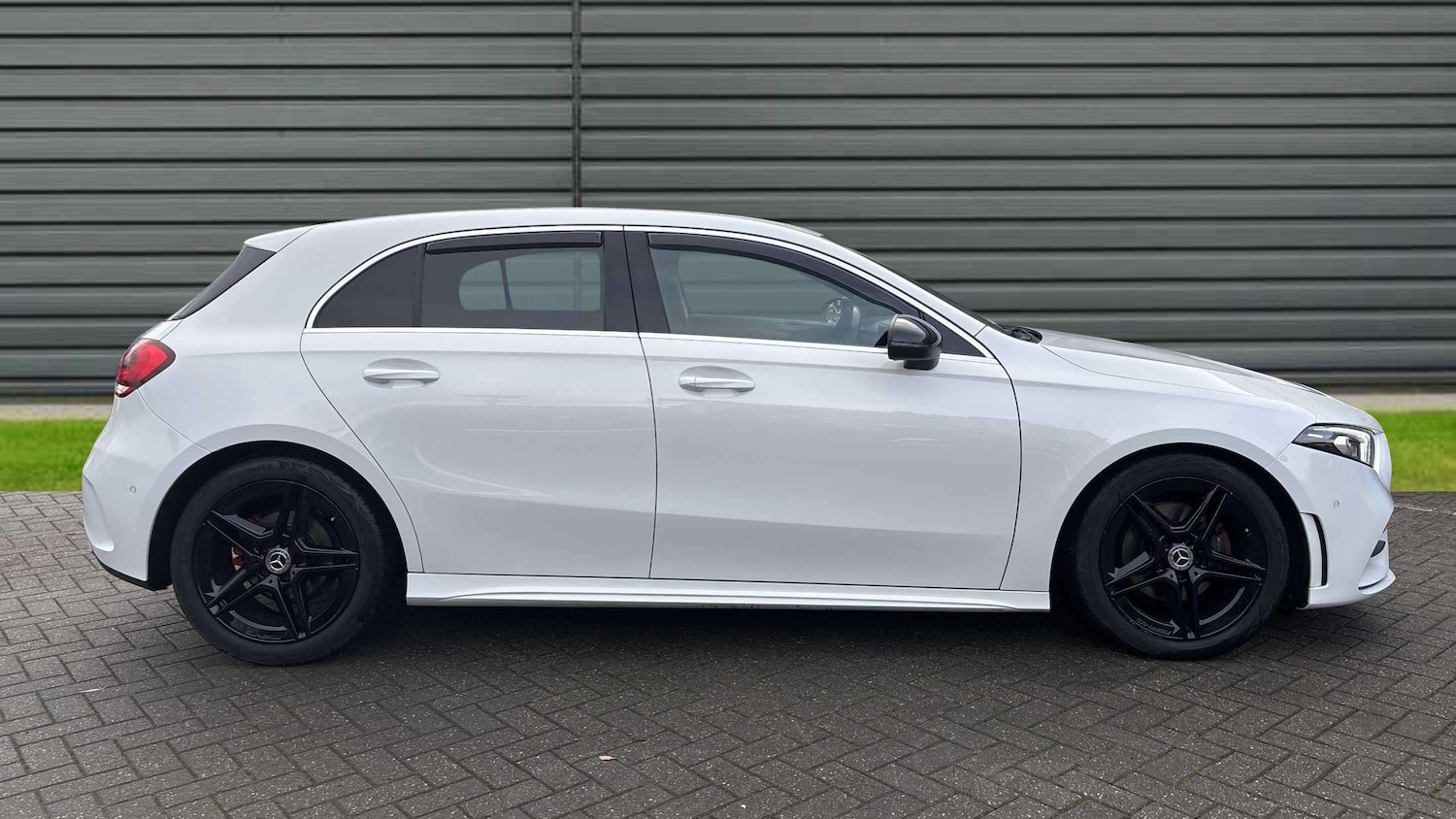 Used Mercedes-Benz A-Class 2020 for sale - 76928979: Photo 4