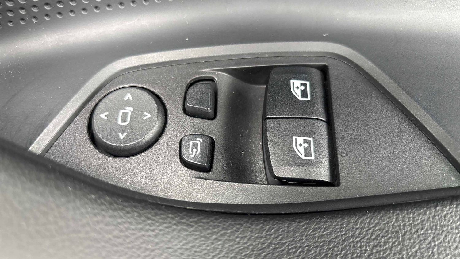 Used BMW 2 Series 2024 for sale - 77649043: Photo 19