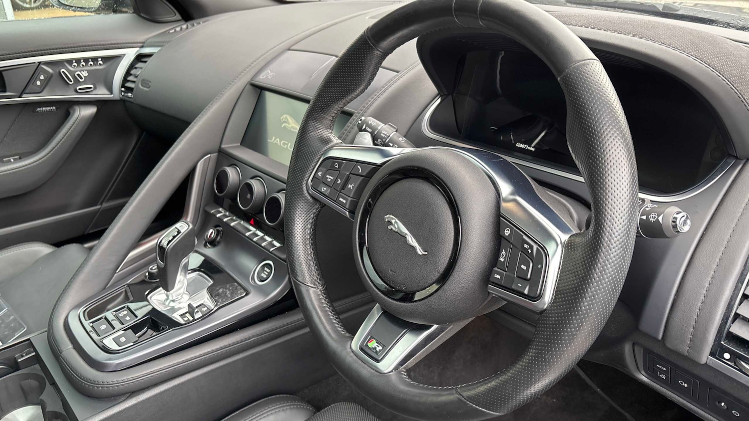 Used Jaguar F-Type 2021 for sale - 77282035: Photo 6